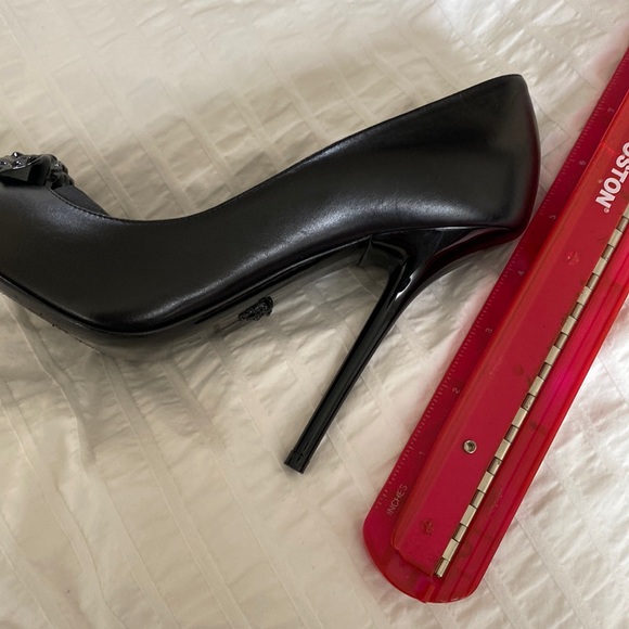 Versace Medusa Palazzo Pumps Size 37 - Picture 3 of 12